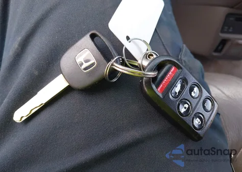 2010 Honda Odyssey Touring из США, поврежденный, VIN 5FNRL3H99AB056282